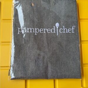 Pampered Chef Gray Apron